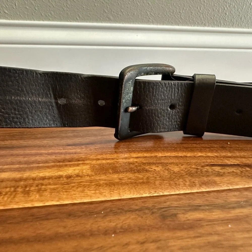 Levi’s Dark Brown Leather Belt size Large 38/40
